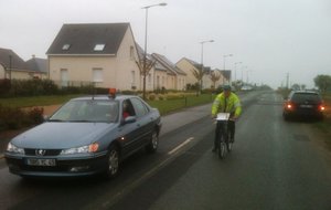 Samedi 28 avril 2012 mesurage parcours semi.JPG